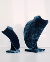 Grande Necklace Bust